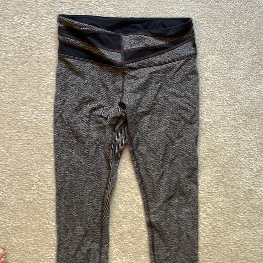 Lululemon full length brown herringbone tights